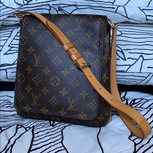 Louis Vuitton Musette Salsa Short Shoulder Bag